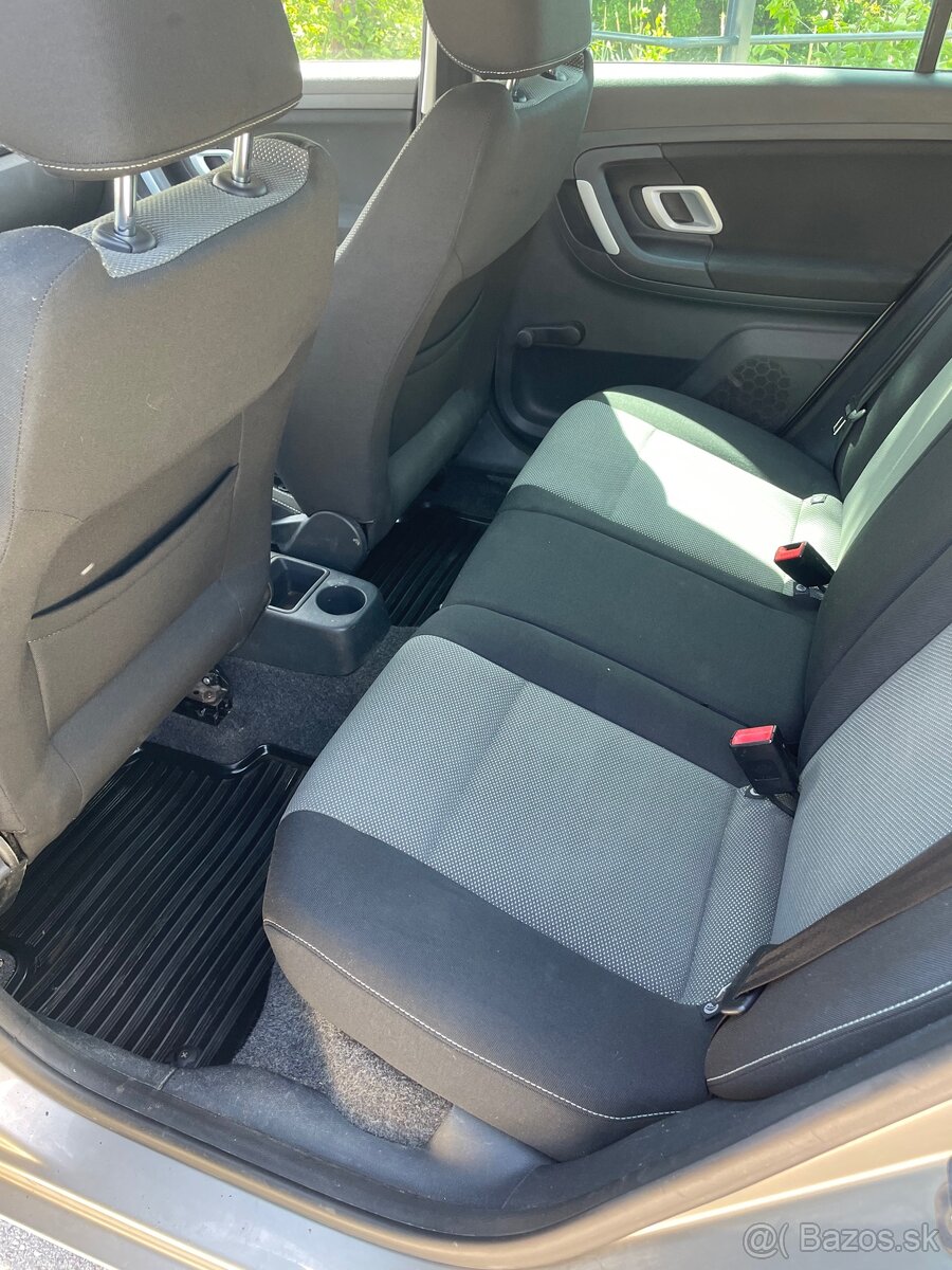 Škoda Fabia 2 1,4 mpi - 9