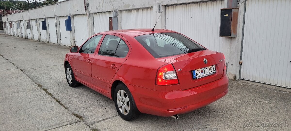 Škoda Octavia 2 sedan 1.6 75kw MT5 - 9