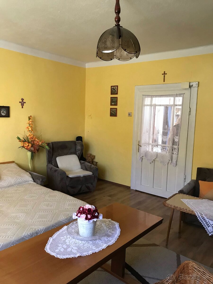 Predaj 3 izbový dom v obci Hronský Beňadik. - 9