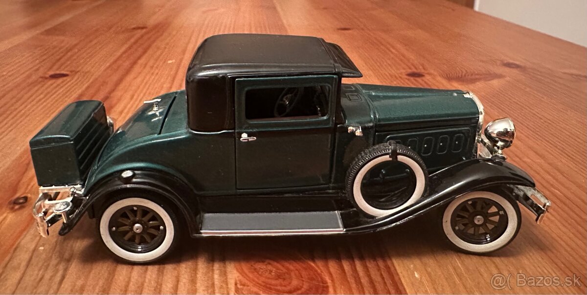 Hudson 1930 - Daimler Chrysler 2003 - 9