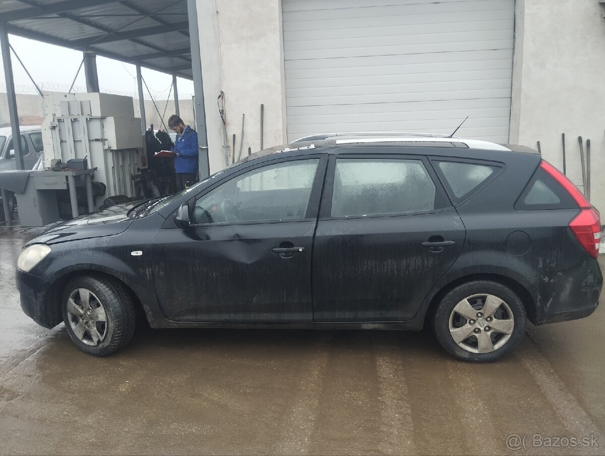 Kia ceed combi Rozpredám - 9