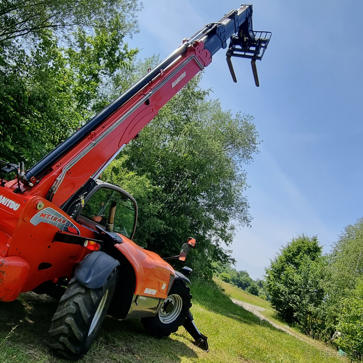 Teleskopický manipulátor Manitou MT1840 100P 18 metrov - 9