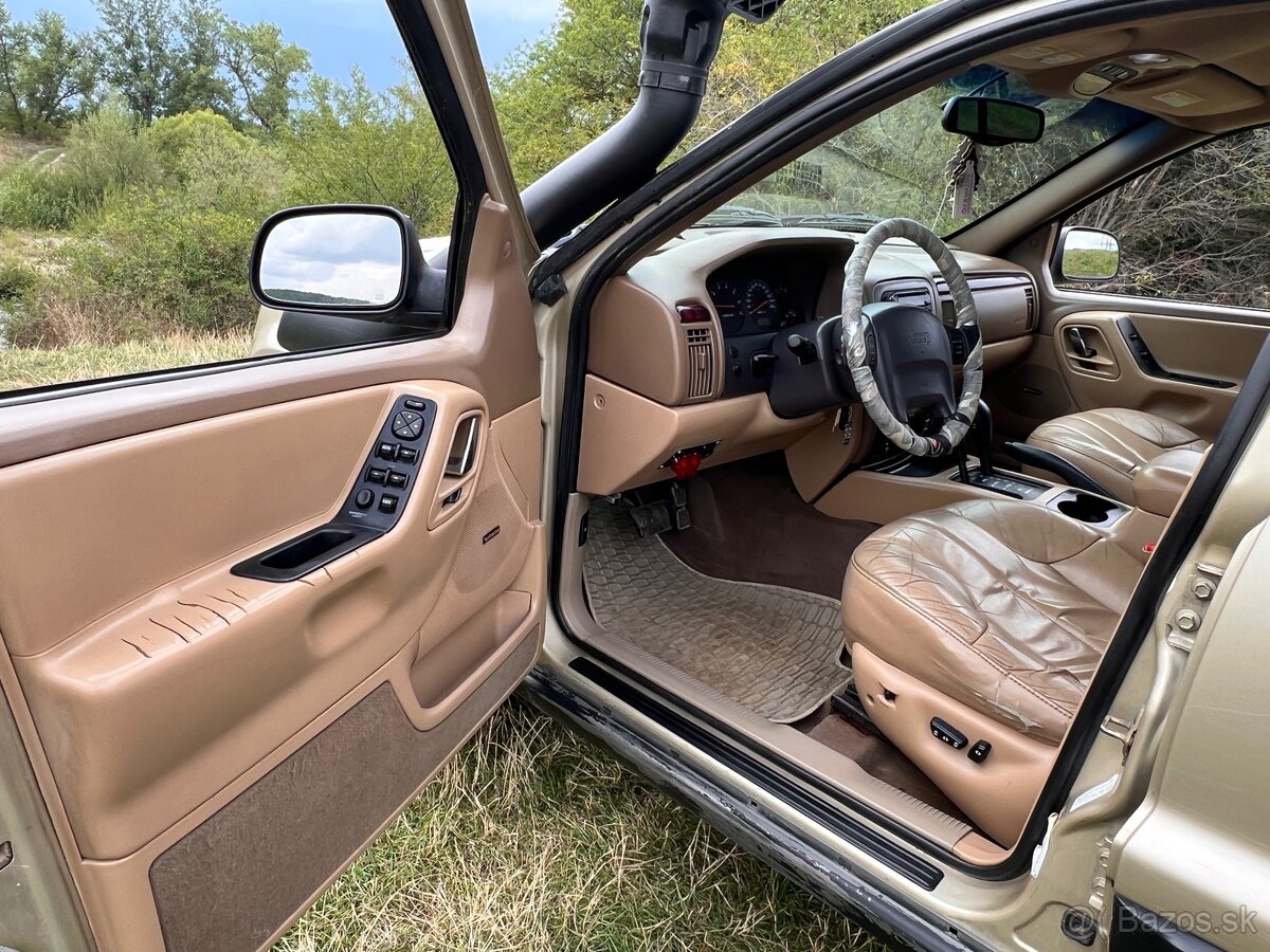 Jeep Grand Cherokee - 9