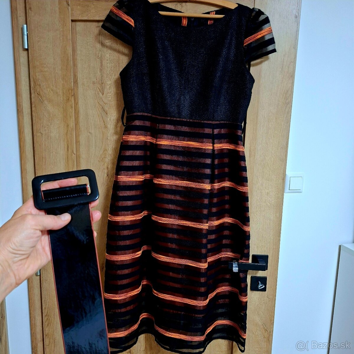 Hnedé spoločenské šaty c. 42 - 9