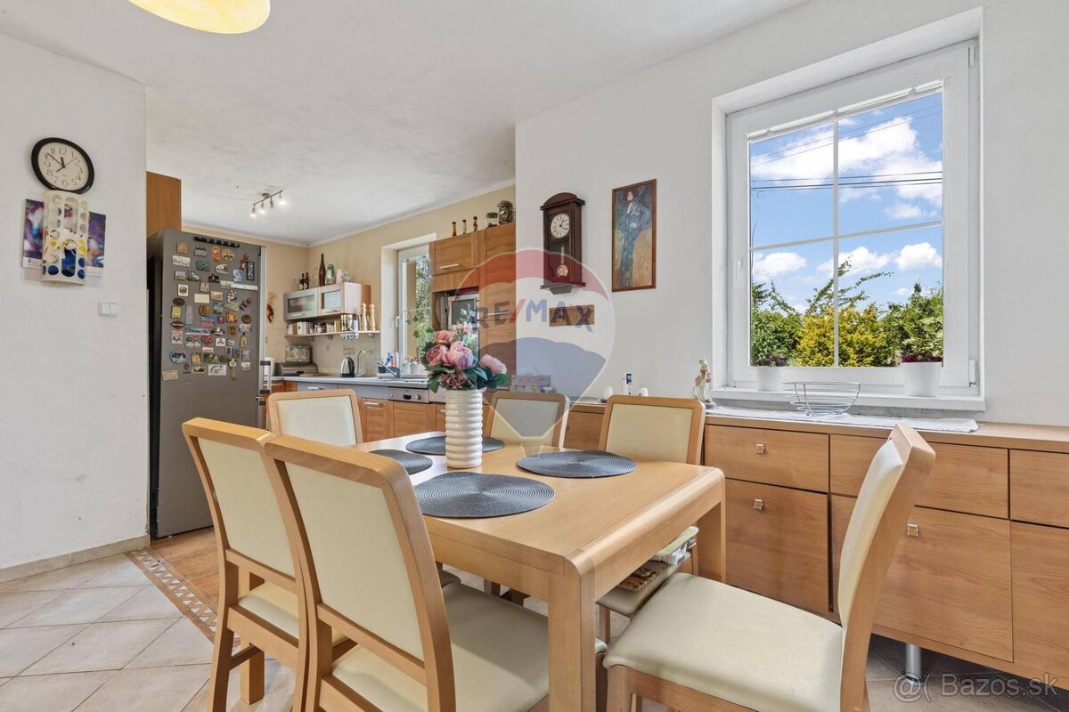 NA PREDAJ : Rekreačný dom 108 m2, pozemok 817 m2, Nová Dedin - 9