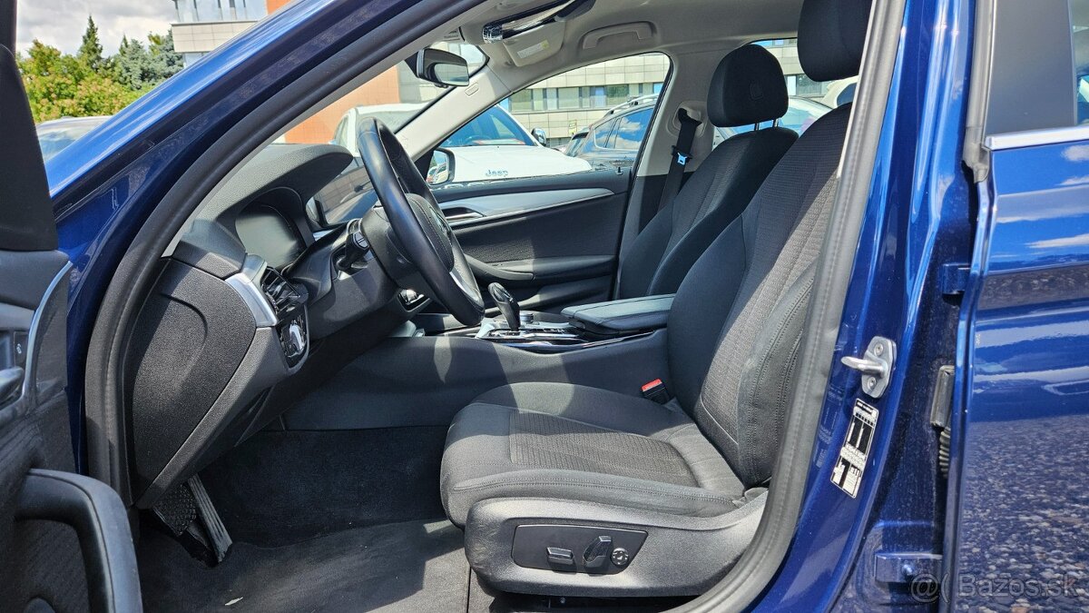 BMW Rad 5 Touring 520d MHEV hybrid - 9