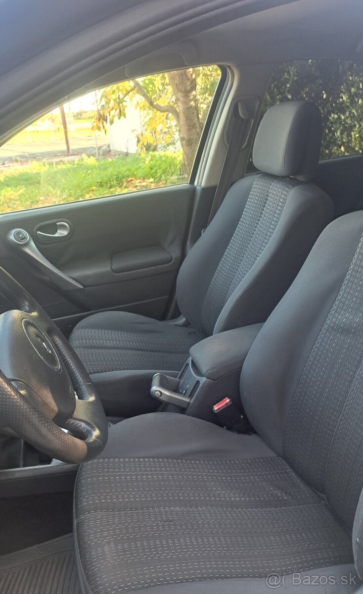 RENAULT MEGANE 2...1,9 DISEL...96kw - 9