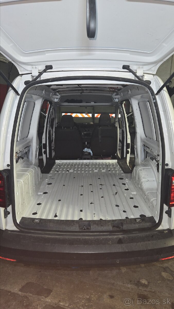 VW Caddy maxi 2.0tdi 110KW - 9