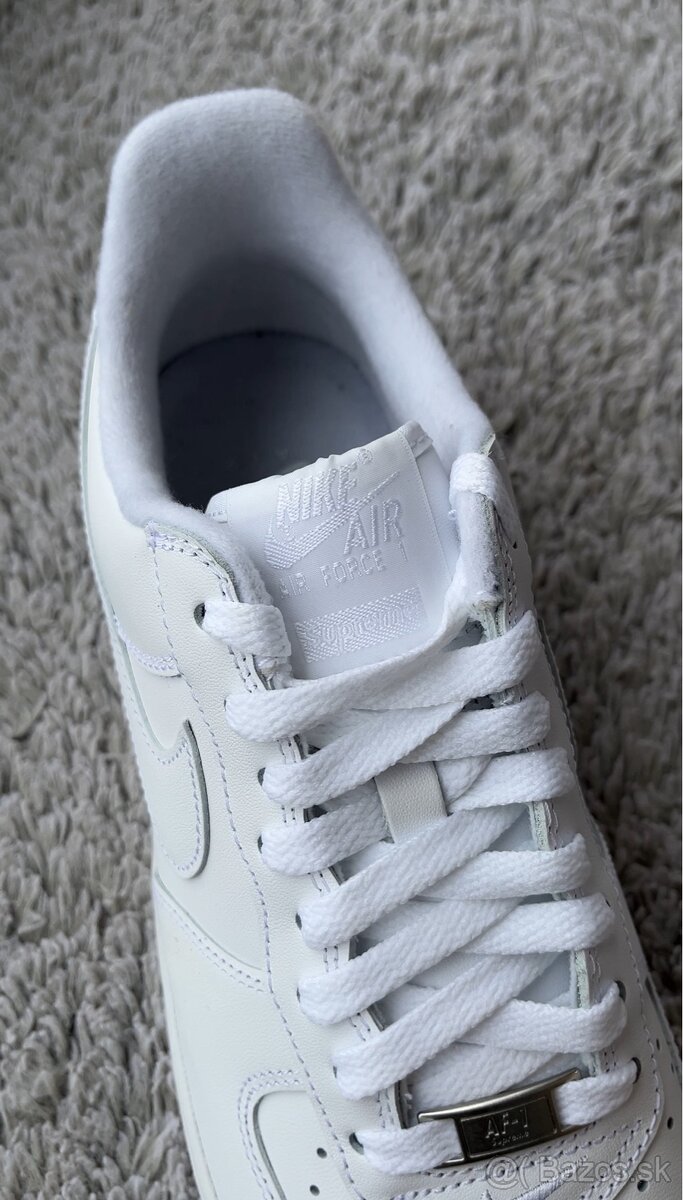Nike Air Force 1 Low Supreme White - 9