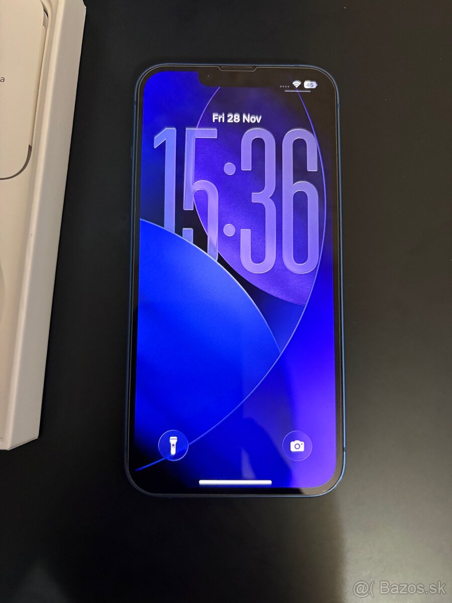 iPhone 13 Blue 128 GB - 9