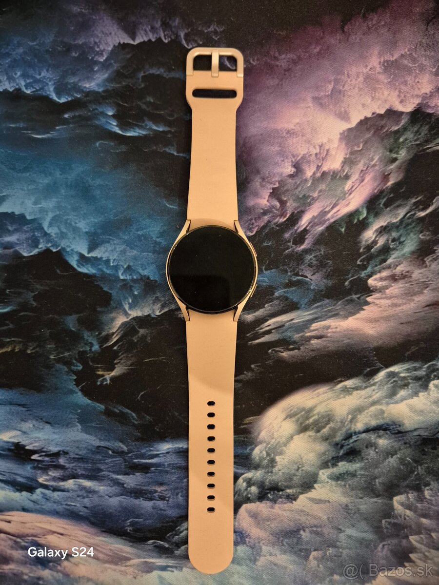 Samsung Galaxy watch 4 rose gold - 9