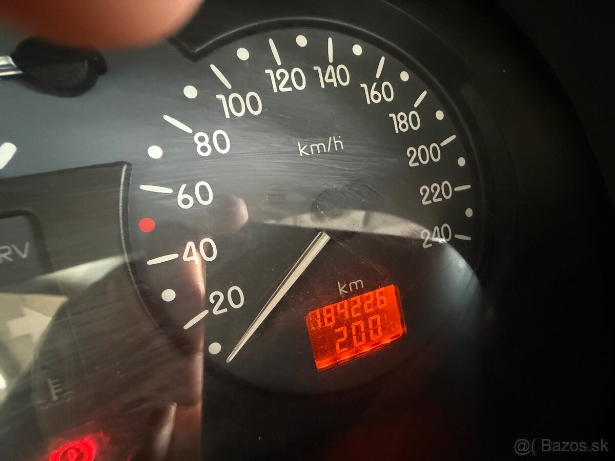 Renault Thalia 1.4 benzín 55kw 2001 r.v - 9