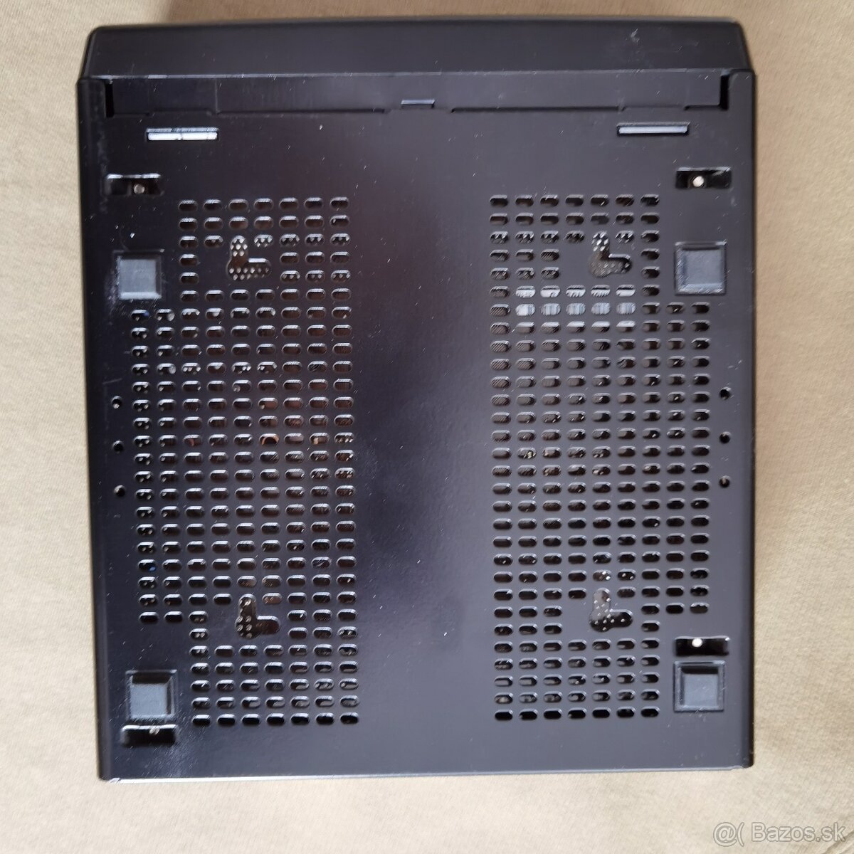 Predám mini-PC ASUS AT3IONT-I Intel Atom 330 1,60Hz 4GB RAM - 9