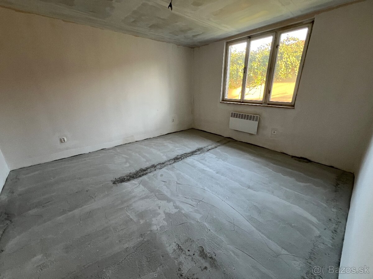 Na predaj 3 izbový rodinný dom, Kolárovo - 9