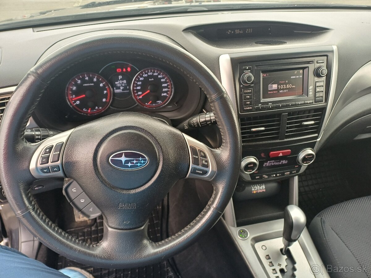 Subaru Forester, benzín + lpg - 9