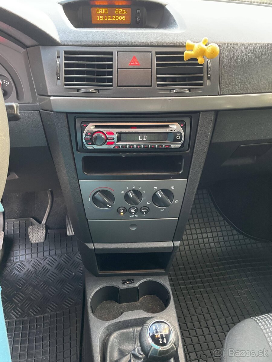 Opel Meriva 1,4 benzín 66 Kw 90PS 107 tis km STK do 9.4.2027 - 9