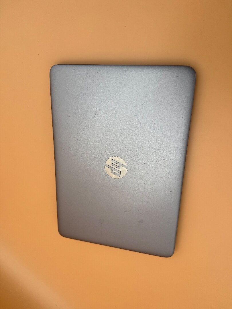 Notebook HP EliteBook 840 G3 i5-6200U / 6GB RAM / SSD + HDD - 9