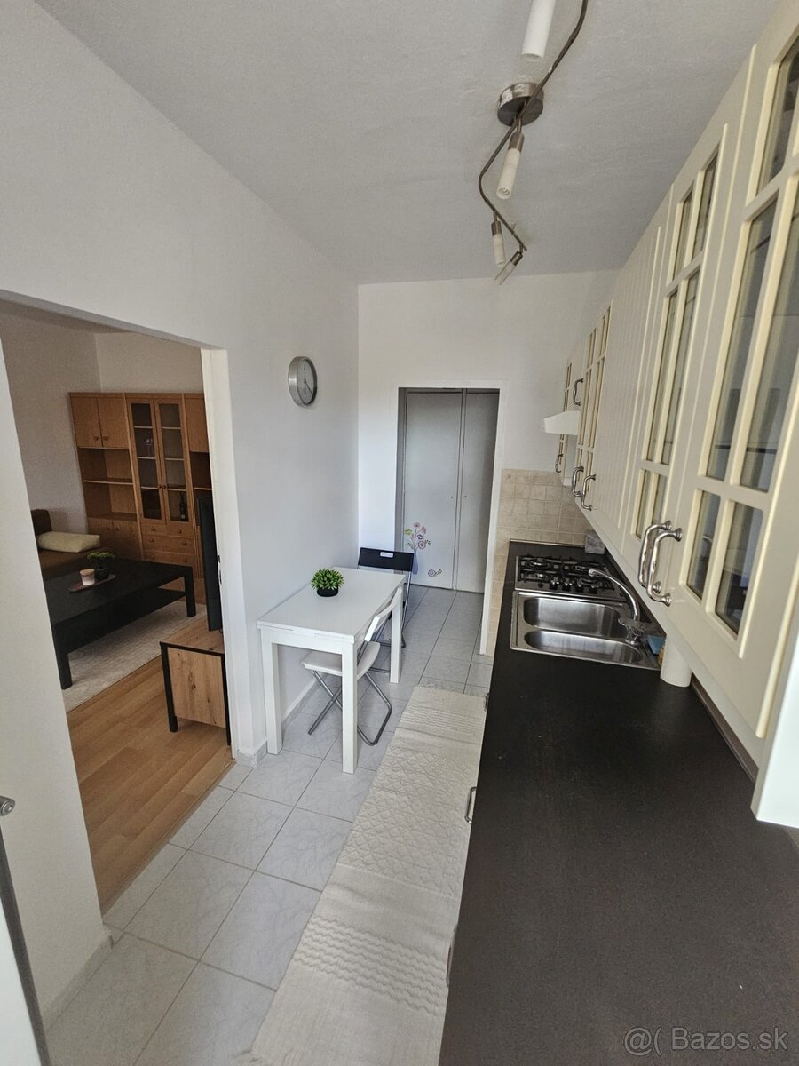 Na prenájom 2 izb. byt, Exnárova ul. – foto 9