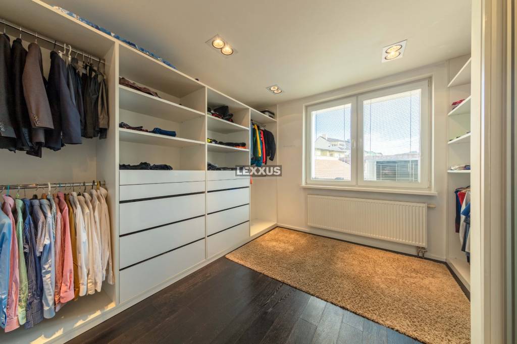 | veľkometrážny moderný byt v pulzujúcej lokalite Karadžičov - 9