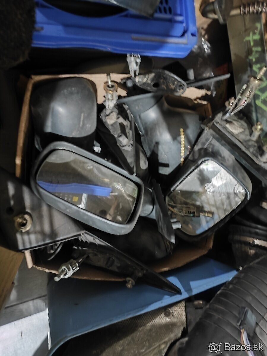 Predám predné zadné svetlo spätné srkadlo škoda felicia - 9