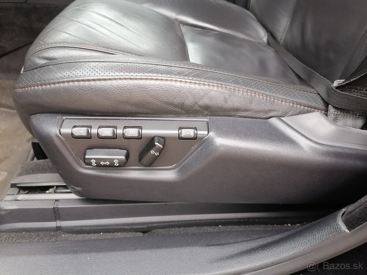 Volvo xc90 3,2 i6 - 9