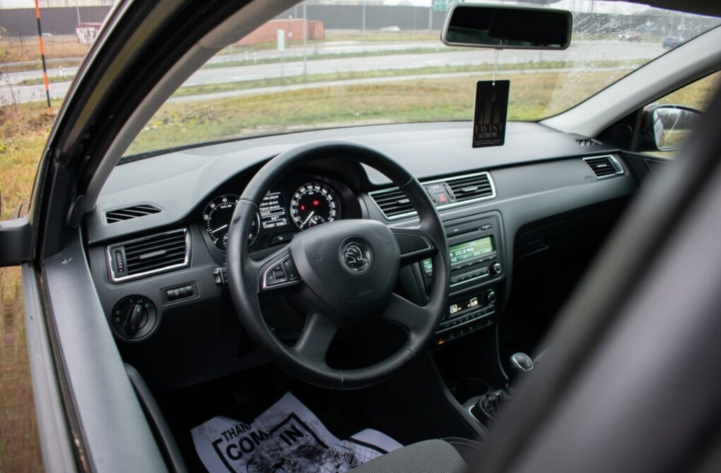 Škoda Rapid 1.2 TSI 77kw M6 - 9