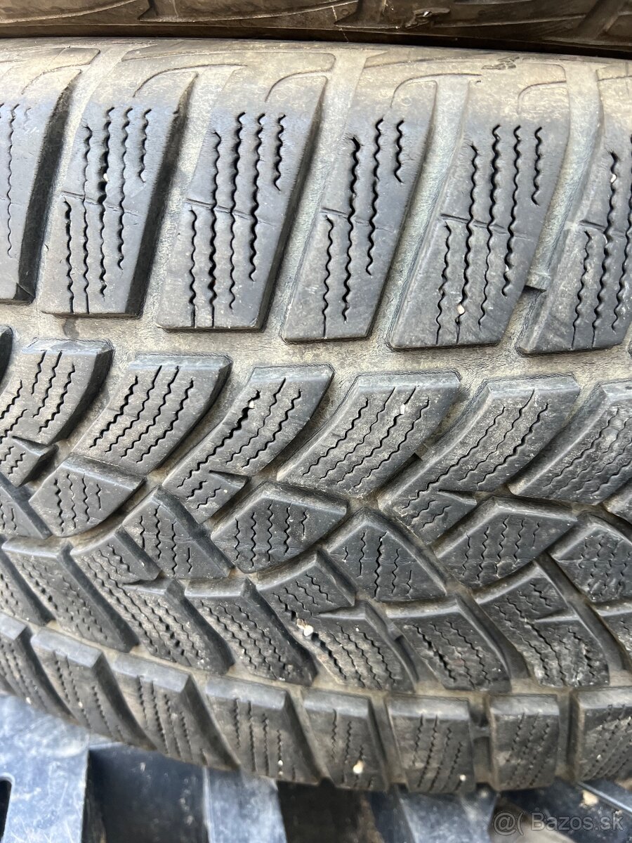 Zimne Goodyear 245/45R19 - 9