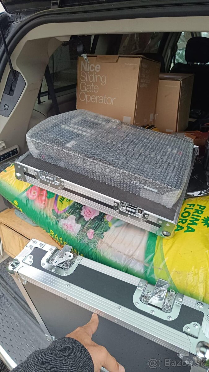 Avolites Pearl 1024 - 9