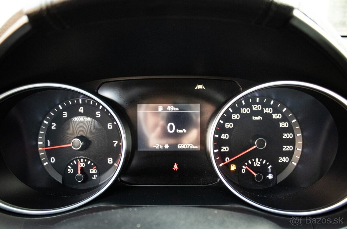 Kia Ceed SW 1.5 T-GDi Silver 1. majitel v záruke. - 9