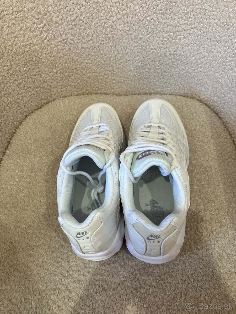 Nike Airmax 95 White Shoes - 9