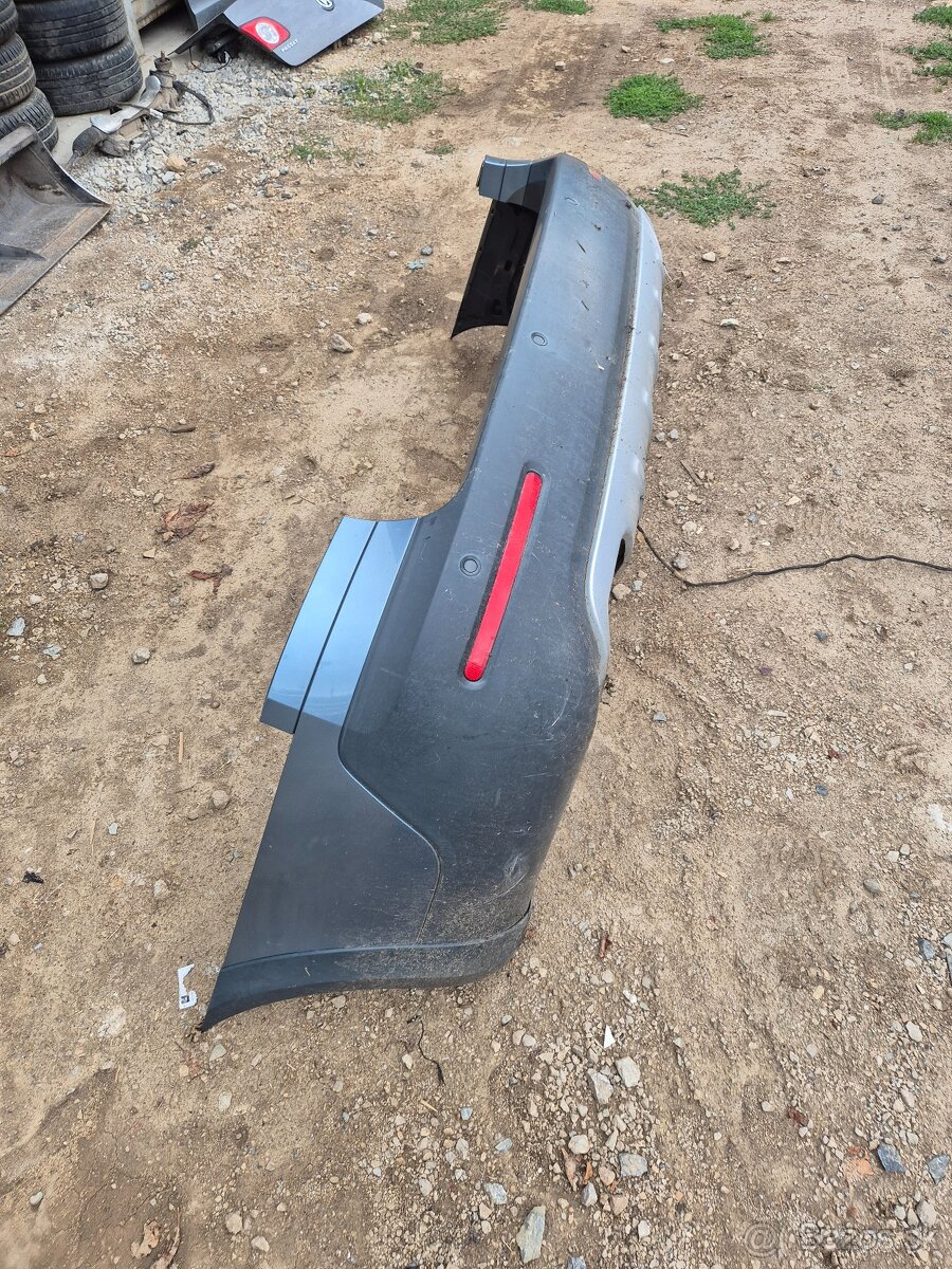 Predám zadný nárazník na Škoda Octavia II 2 SCOUT - 9