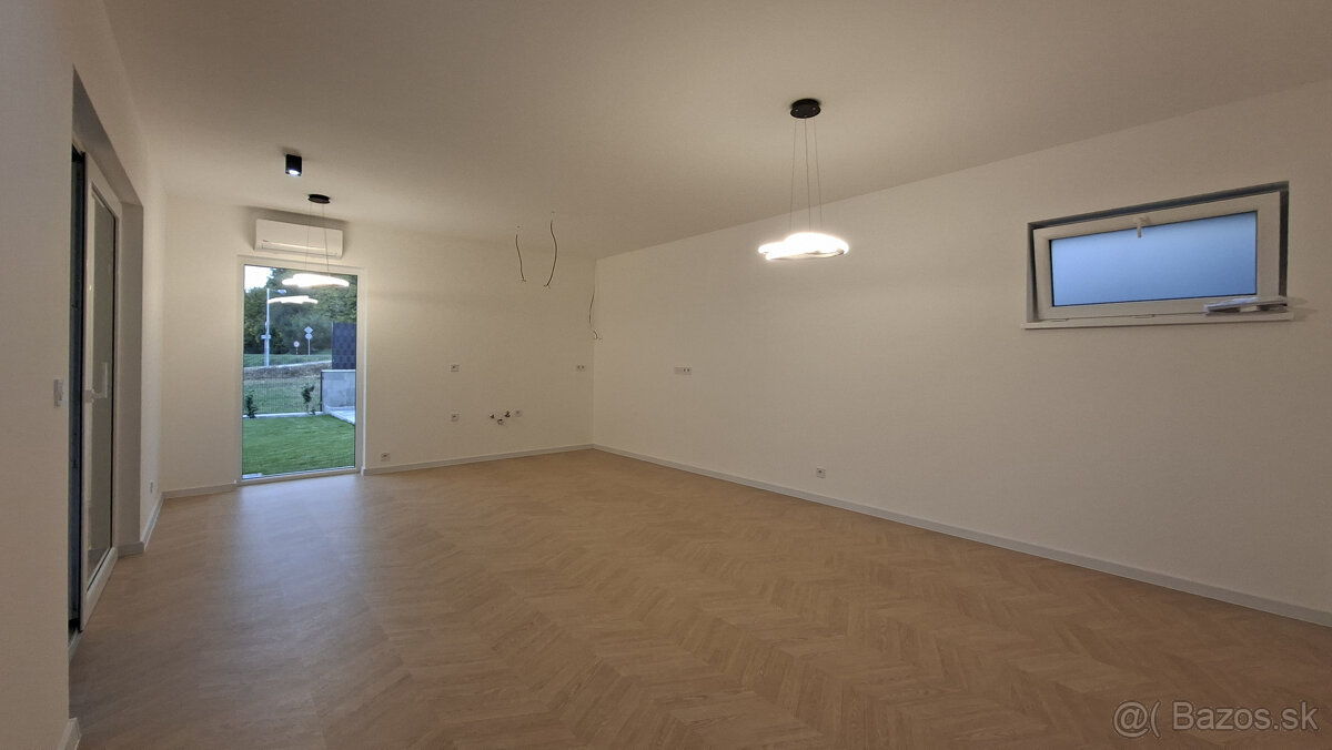 Exkluzívne iba u nás krásna novostavba v obci Uhrovec - doko - 9