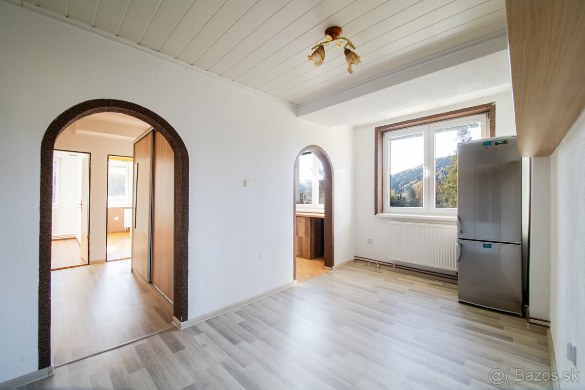 Na predaj priestranný 3-izbový byt v Zákamennom - 9