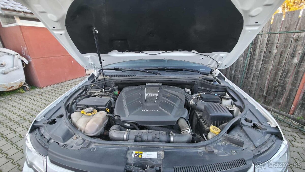 JEEP Grand Cherokee - 9