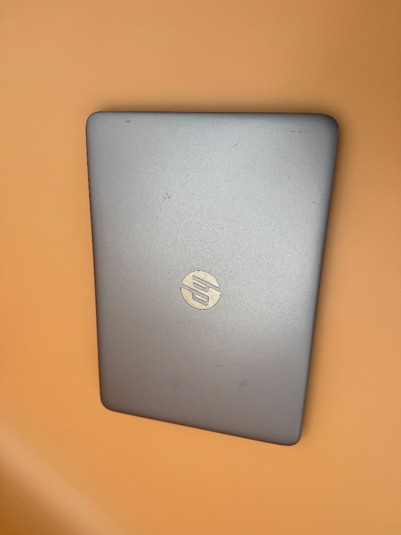 Notebook HP EliteBook 840 G3 i5-6200U / 6GB RAM / SSD + HDD - 9