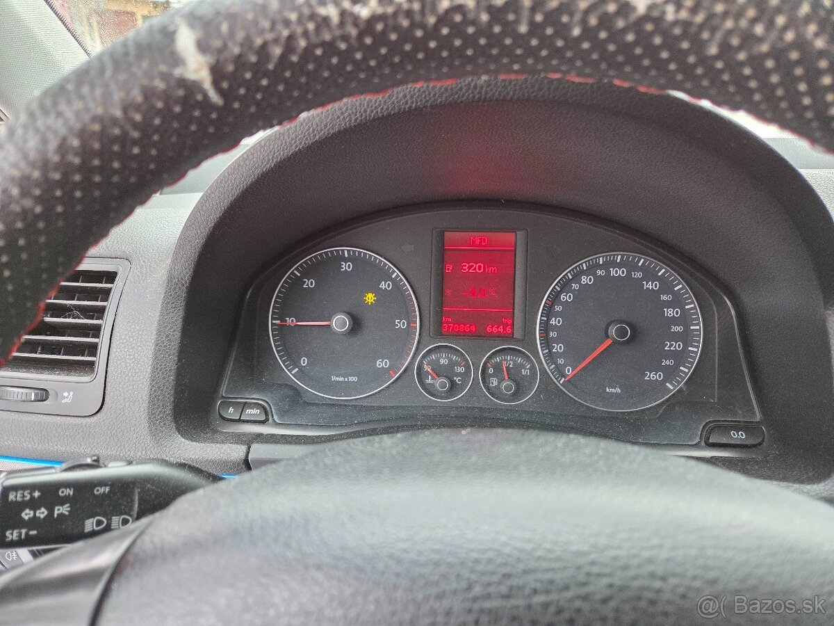 Predam vw golf 5 2.0tdi 100kw r.v.2006 - 9