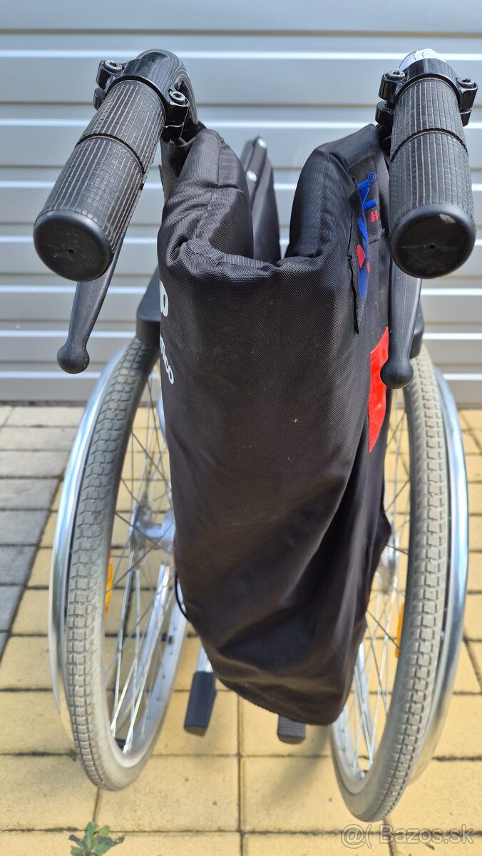 invalidny vozík 48cm pridavne brzdy pre asistenta - 9
