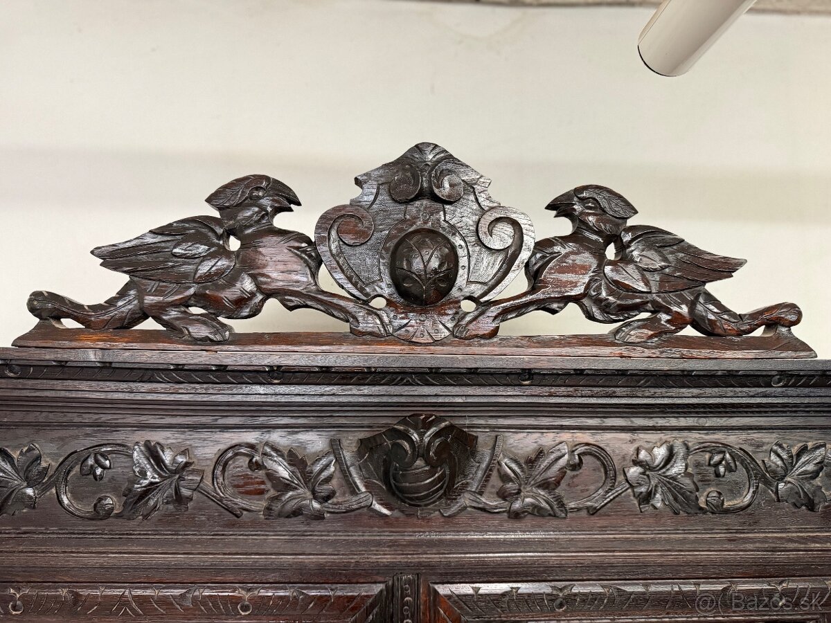 Starožitný lovecký příborník - 9