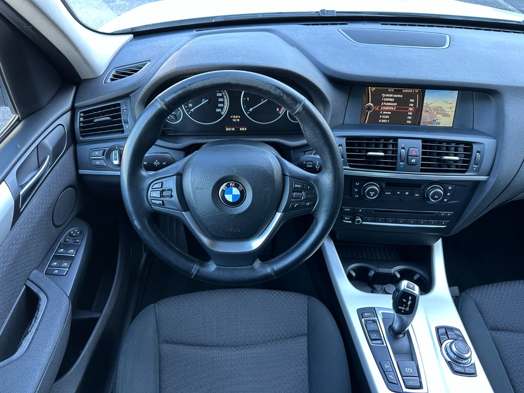 BMW X3 XDrive 20d - 9