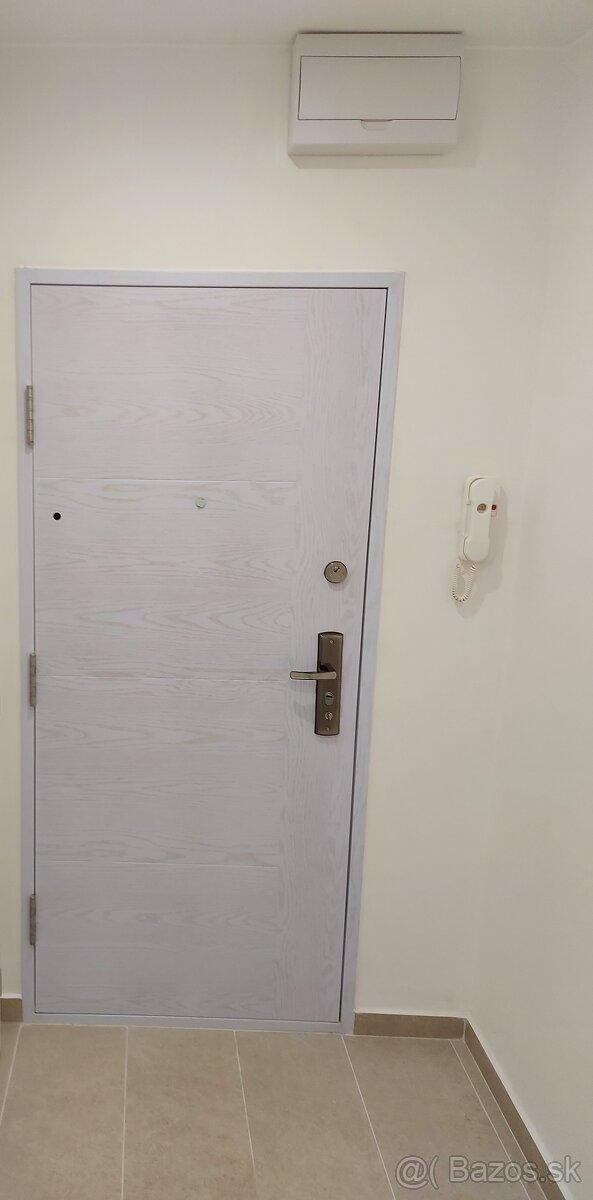 NOVINKA - 3 izb. byt RUŽÍNSKA ul. Terasa, NOVÁ REKONŠTRUKCIA - 9