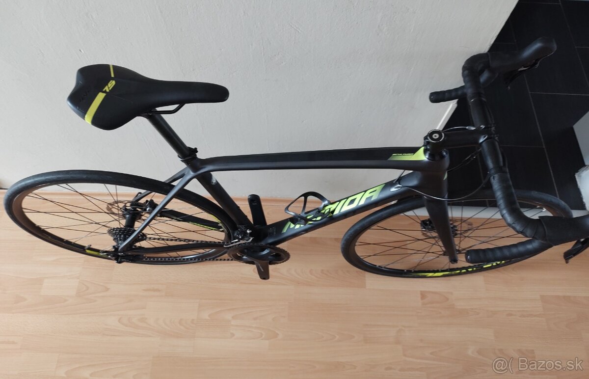 Cestny karbonovy bicykel Merida Scultura 4000 Disc - 9