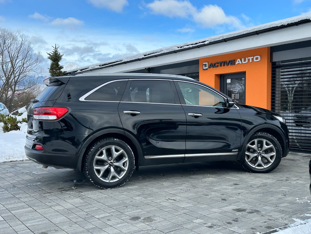 KIA Sorento 2.2 CRDi 4x4 A/T - 9