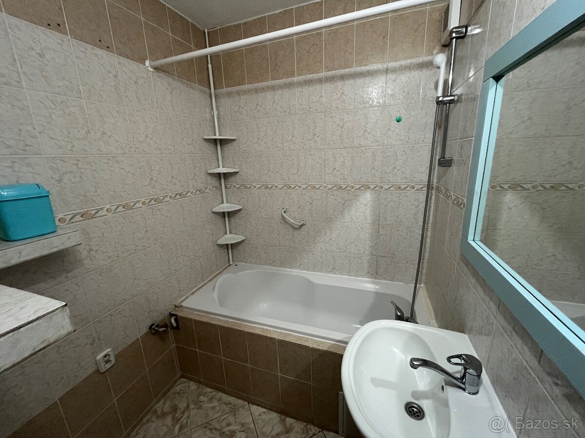 Prenajom 2 izbovy byt na Strede - 9