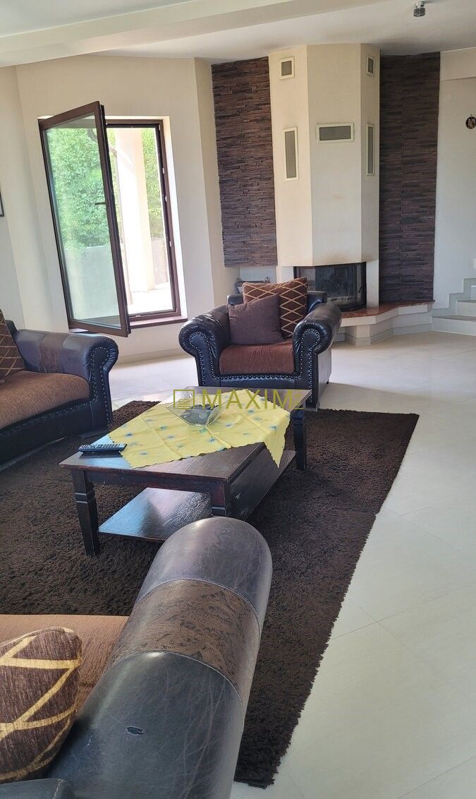 Rodinný dom v Štitároch s krásnym výhľadom - 9