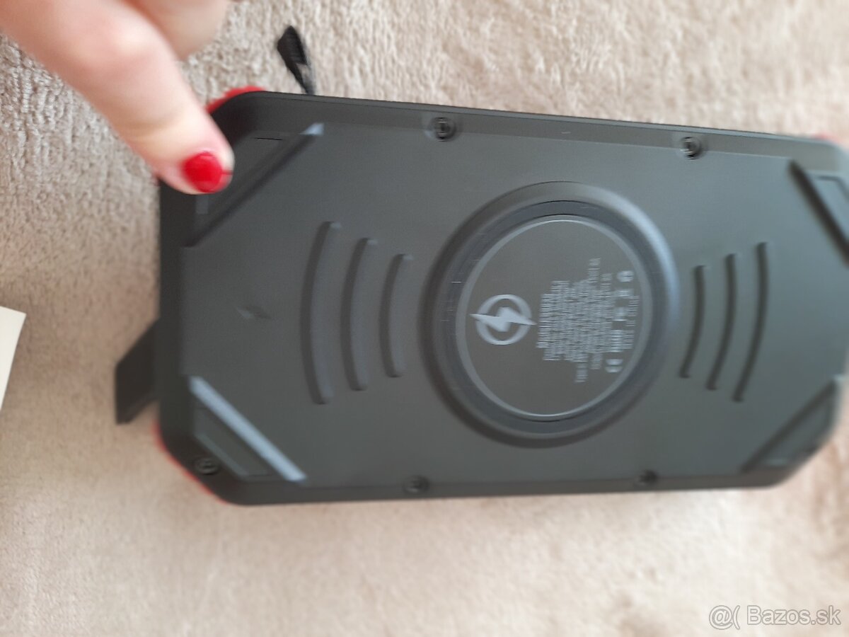 Power banka na nabíjanie viacerých zariadeni - 9