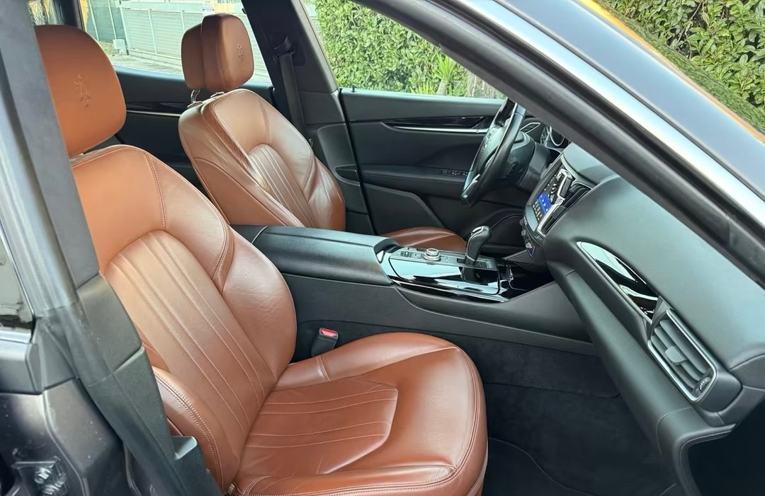 MASERATI LEVANTE 3.0 D - 9