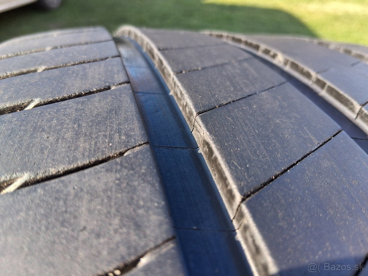 315/40 r21 letne pneumatiky - 9