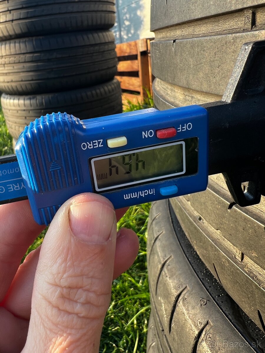 225/45R17 Dunlop Sportmax - 9