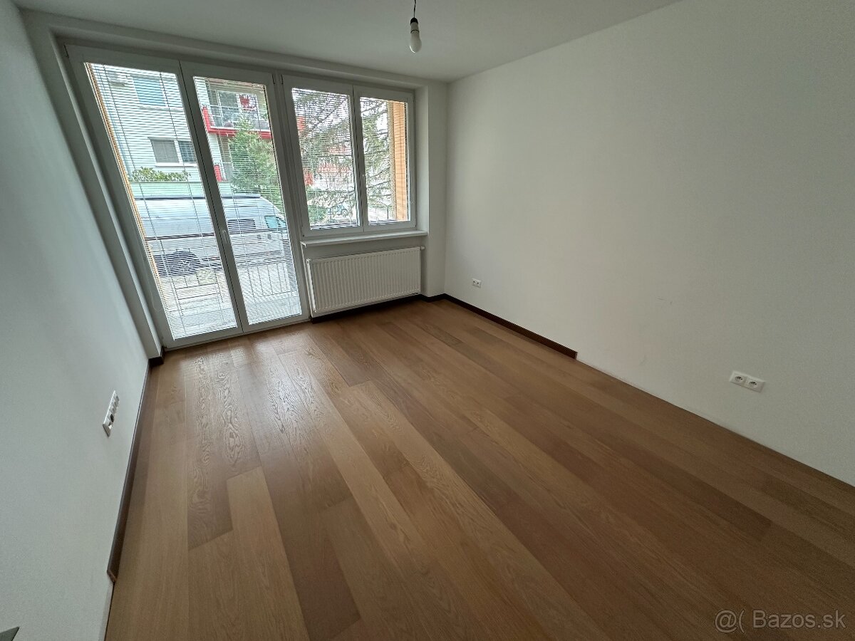 5 izbovy luxusny byt Trencin - 9