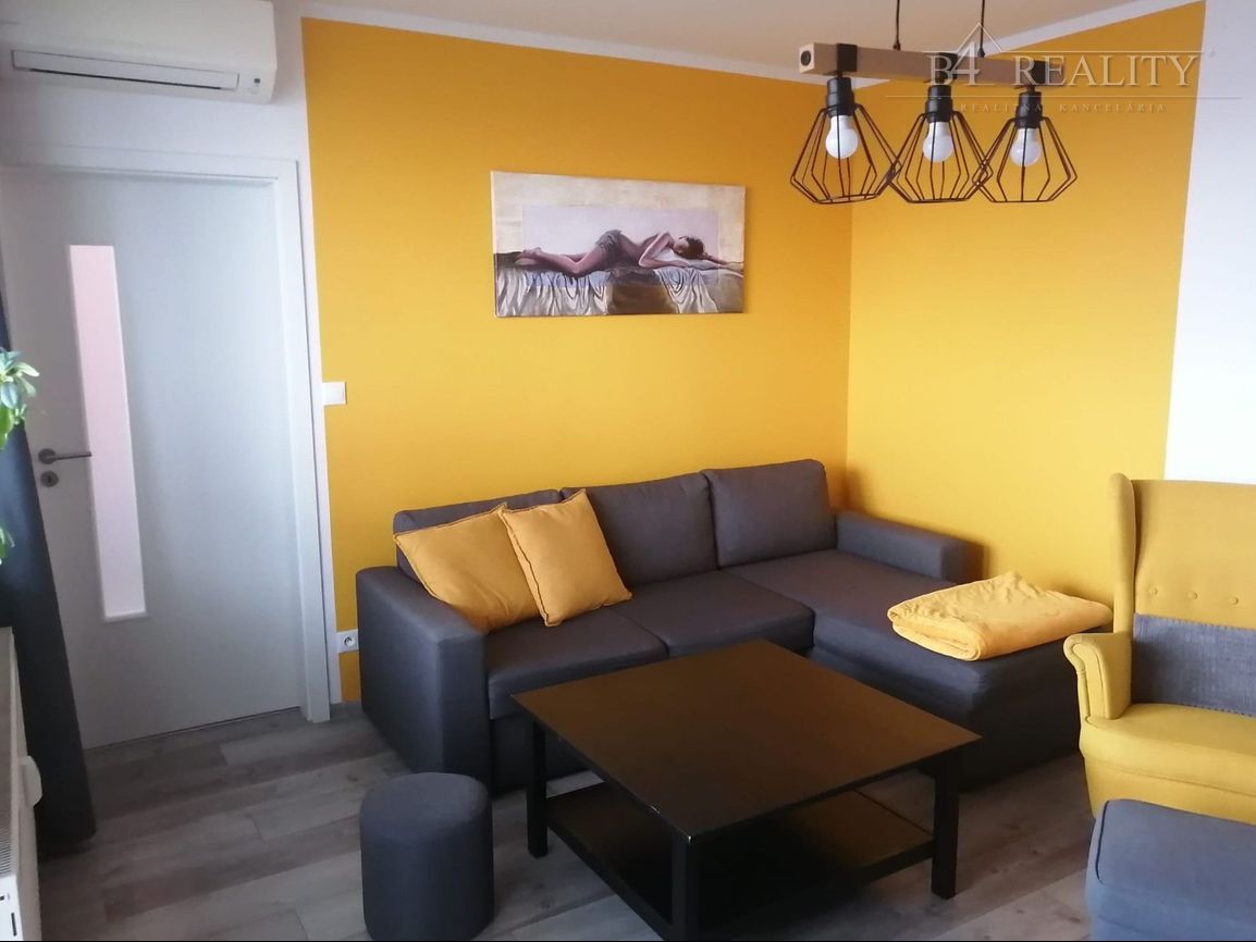 Útulný 3 izbový byt, 68 m2 + presklená lodžia, internet/TV, - 9